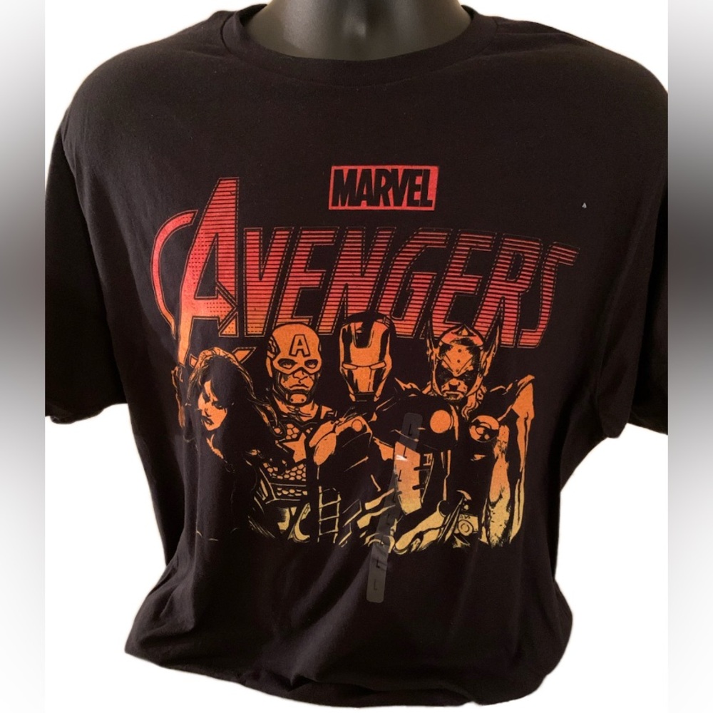 Men’s Marvel Avengers Group T-Shirt Crew Neck Short-sleeved Large